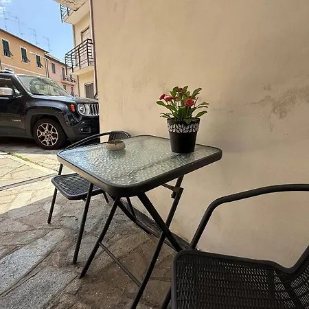 Oneglia House 因佩里亚